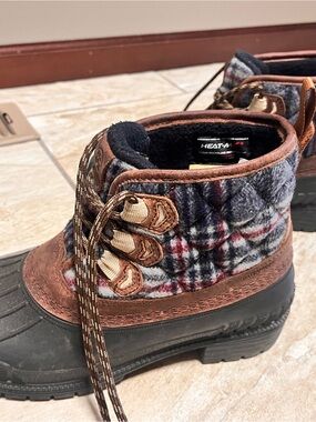 KAMIK - Plaid Waterproof Boots - Brown / Gray / Red